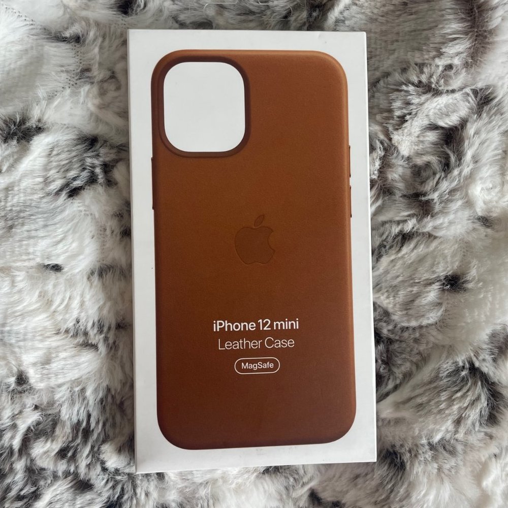 COPY - iPhone 12 mini Leather MagSafe Case - Saddle Brown